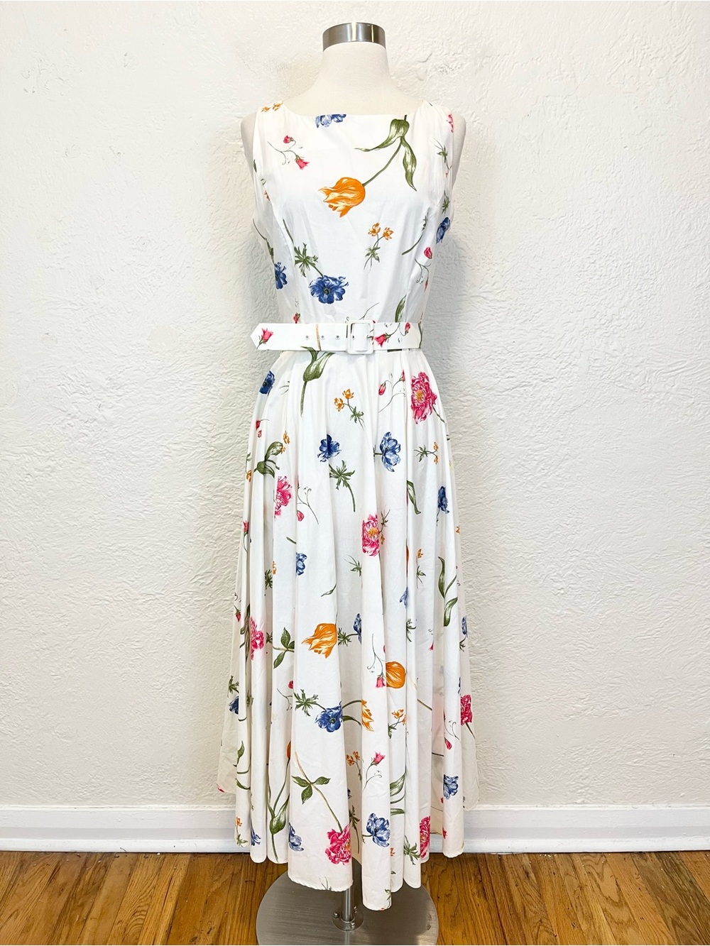 Laura Ashley Vintage Dress Midi White Floral Cottage Prairie Belted 12 M
